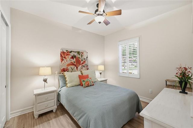 8907 Shenendoah CIR, Naples, FL 34113