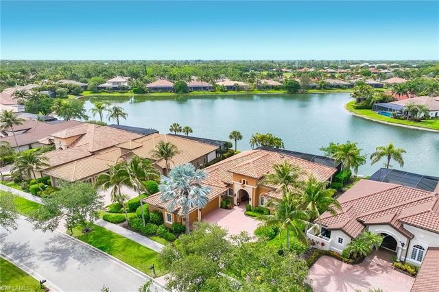 8907 Shenendoah CIR, Naples, FL 34113