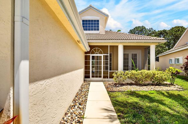 6483 SE Wild Olive Lane, Stuart, FL 34997