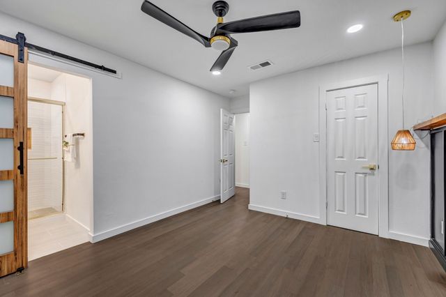 602 S Waxahachie Street, Mansfield, TX 76063