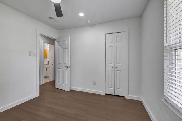 602 S Waxahachie Street, Mansfield, TX 76063
