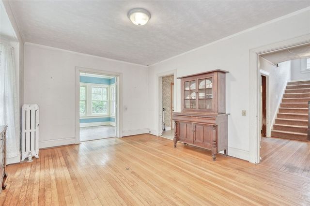 153 Seneca Parkway, Rochester, NY 14613
