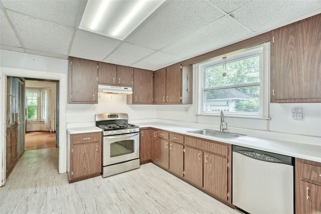 153 Seneca Parkway, Rochester, NY 14613