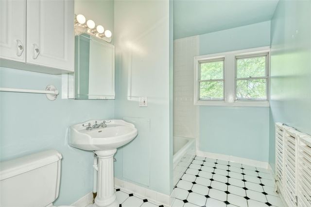 153 Seneca Parkway, Rochester, NY 14613