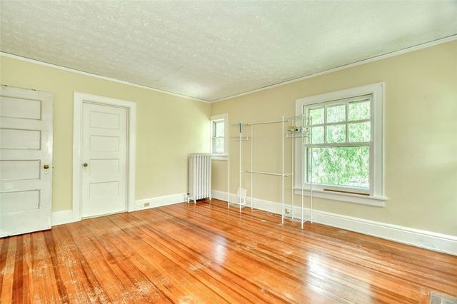 153 Seneca Parkway, Rochester, NY 14613
