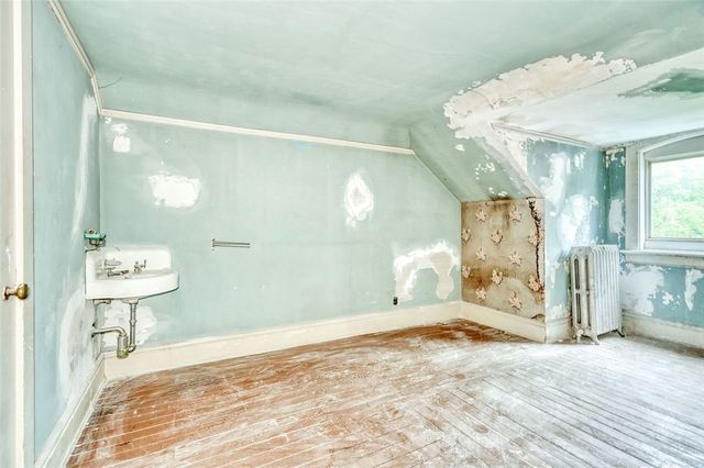 153 Seneca Parkway, Rochester, NY 14613