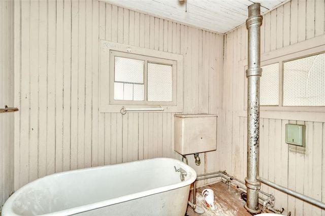 153 Seneca Parkway, Rochester, NY 14613