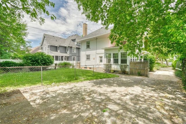 153 Seneca Parkway, Rochester, NY 14613