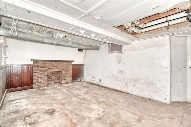 153 Seneca Parkway, Rochester, NY 14613