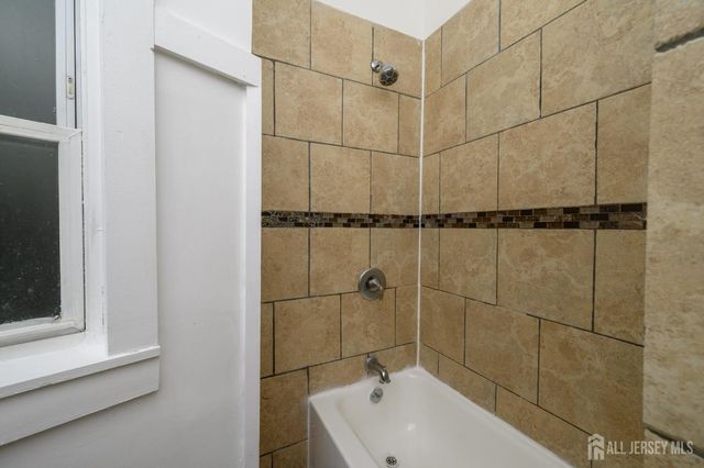 661 Kennedy Boulevard, Bayonne, NJ 07002