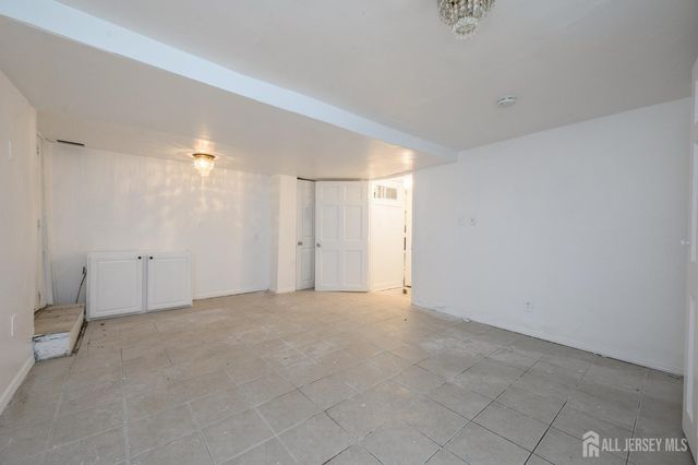 661 Kennedy Boulevard, Bayonne, NJ 07002
