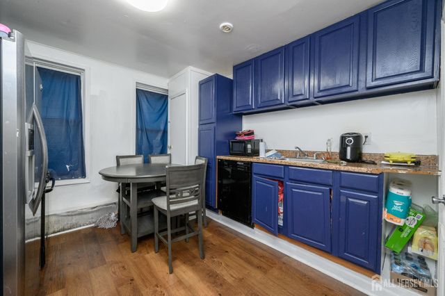 661 Kennedy Boulevard, Bayonne, NJ 07002