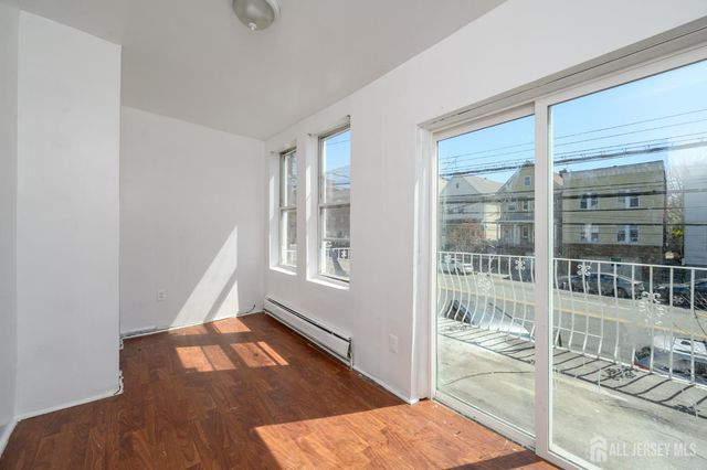 661 Kennedy Boulevard, Bayonne, NJ 07002
