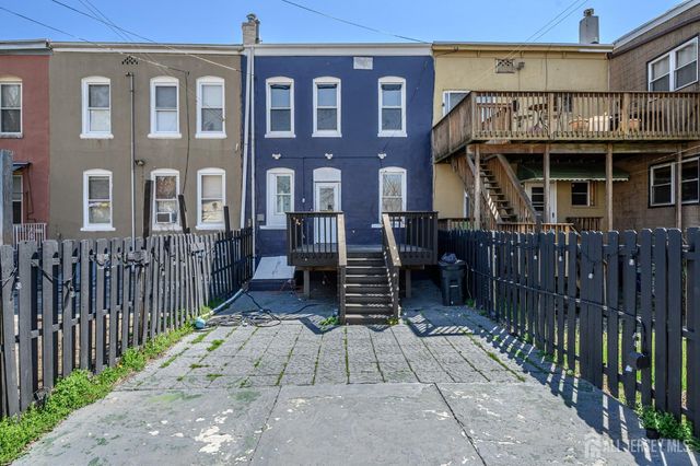661 Kennedy Boulevard, Bayonne, NJ 07002
