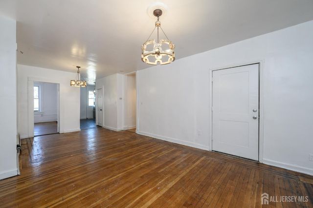 661 Kennedy Boulevard, Bayonne, NJ 07002