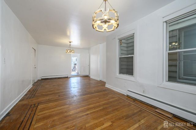 661 Kennedy Boulevard, Bayonne, NJ 07002