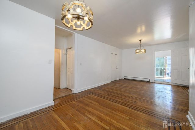 661 Kennedy Boulevard, Bayonne, NJ 07002