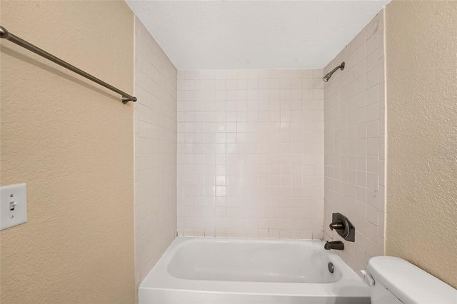 1810 NW 23RD BOULEVARD 252, Gainesville, FL 32605
