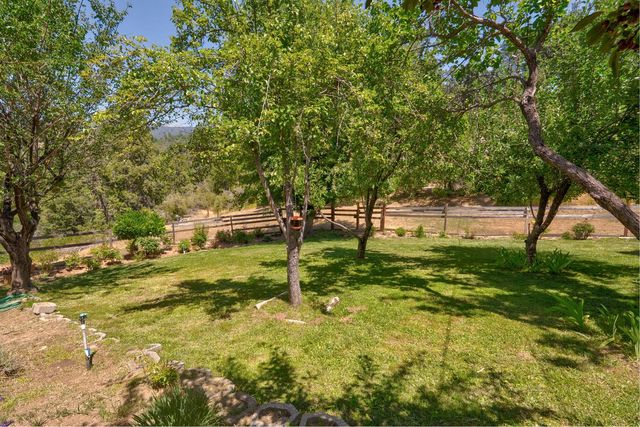 52038 Road 426, Oakhurst, CA 93644