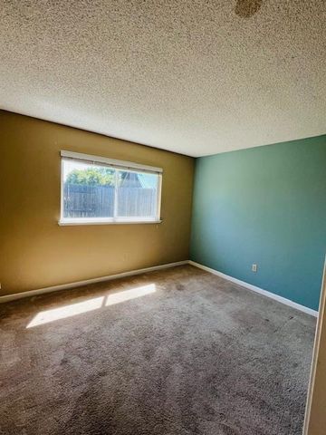 501 ARLENE DRIVE, Roseville, CA 95678