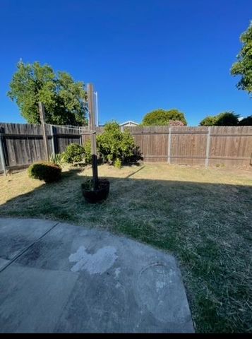501 ARLENE DRIVE, Roseville, CA 95678