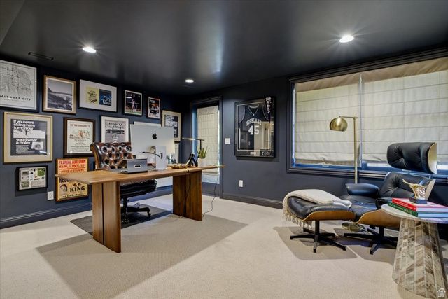 2522 E SKYLINE DR, Salt Lake City, UT 84108