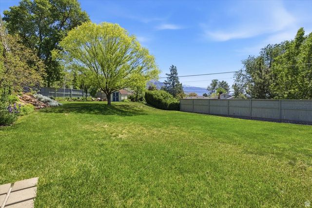 2522 E SKYLINE DR, Salt Lake City, UT 84108