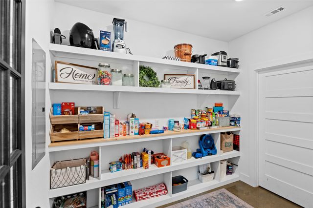 373 County road 3832, Hawkins, TX 75765