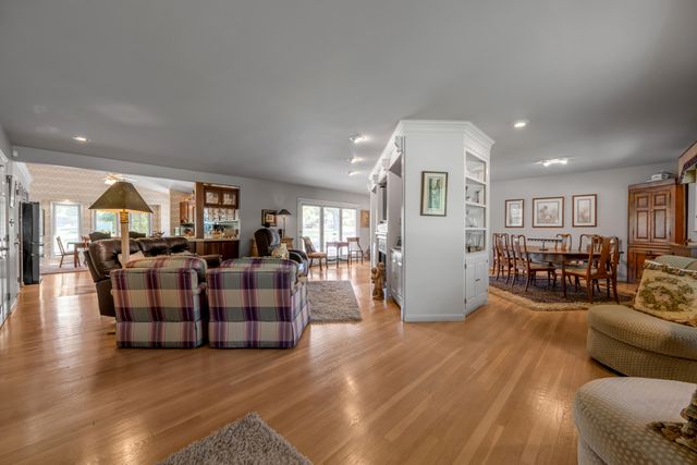 3232 Tudor Drive, Lexington, KY 40503