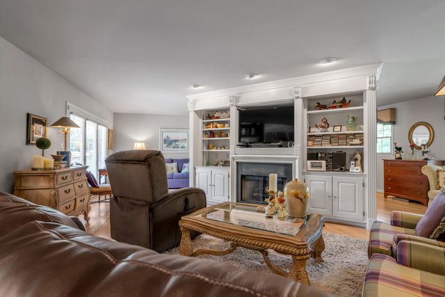 3232 Tudor Drive, Lexington, KY 40503
