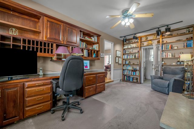 3232 Tudor Drive, Lexington, KY 40503