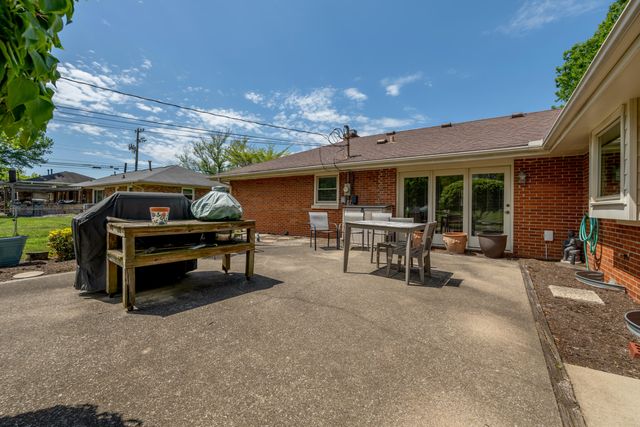 3232 Tudor Drive, Lexington, KY 40503