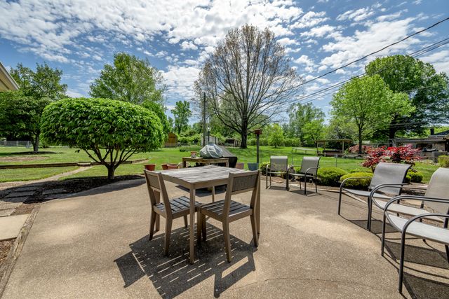 3232 Tudor Drive, Lexington, KY 40503