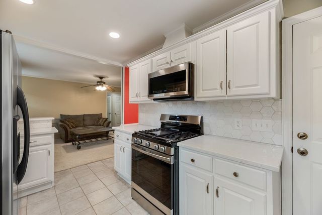 9620 Lynbrook Drive, Dallas, TX 75238