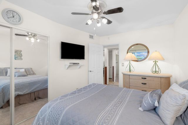 100 SE 6th Avenue 304, Pompano Beach, FL 33060