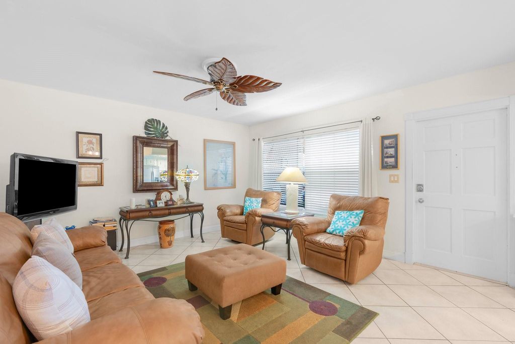 100 SE 6th Avenue 304, Pompano Beach, FL 33060