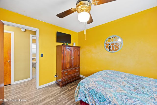 7304 Tangelo Dr, Louisville, KY 40228