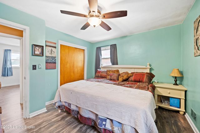 7304 Tangelo Dr, Louisville, KY 40228