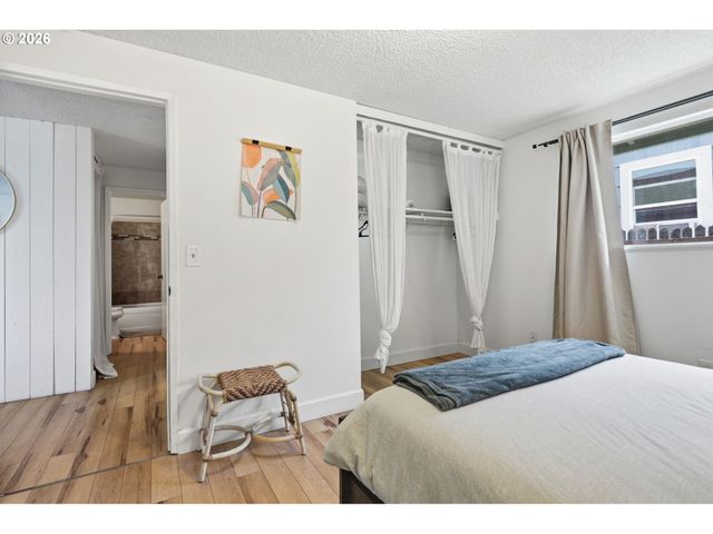 1507 E 32ND St, Vancouver, WA 98663
