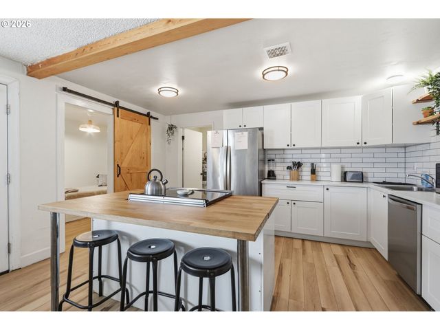 1507 E 32ND St, Vancouver, WA 98663
