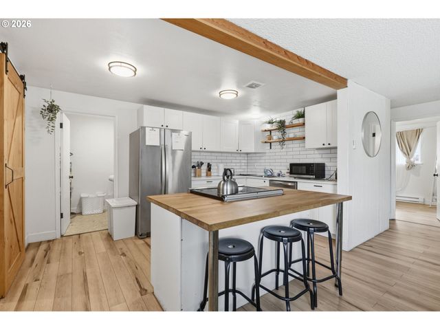 1507 E 32ND St, Vancouver, WA 98663