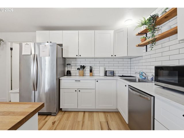 1507 E 32ND St, Vancouver, WA 98663