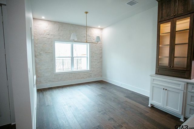 15069 Sweet Springs Dr, Tyler, TX 75703