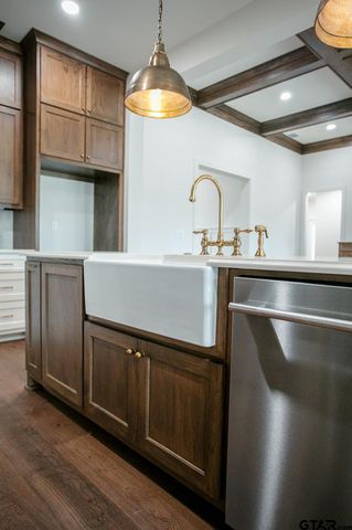 15069 Sweet Springs Dr, Tyler, TX 75703