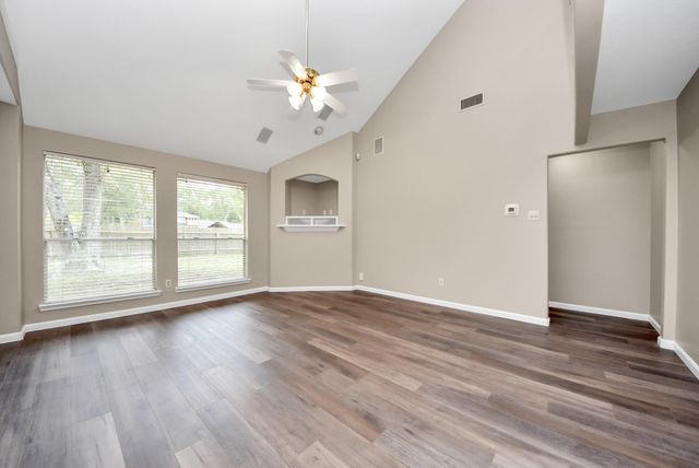 1802 Whispering Forest Drive, Houston, TX 77339