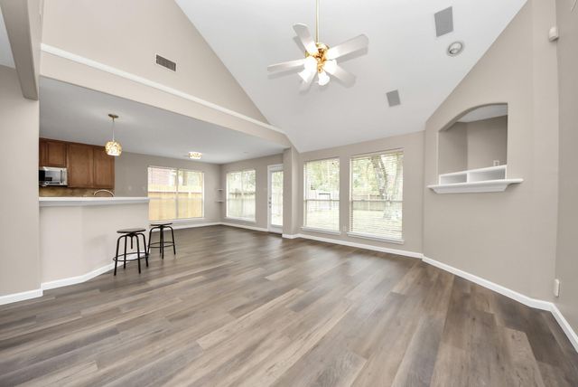 1802 Whispering Forest Drive, Houston, TX 77339