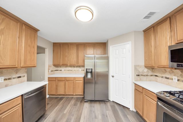 1802 Whispering Forest Drive, Houston, TX 77339