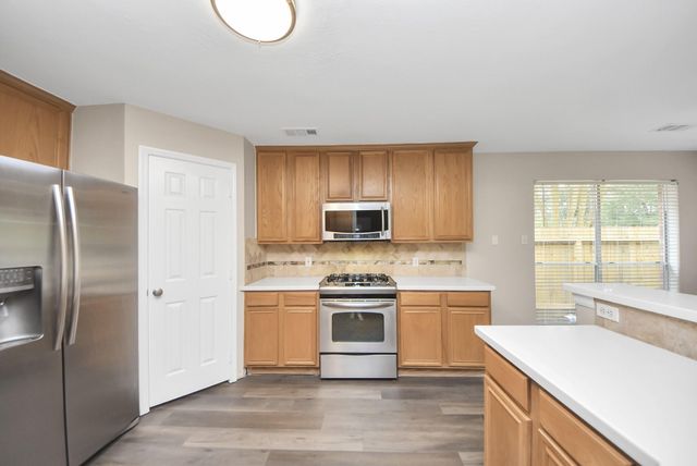 1802 Whispering Forest Drive, Houston, TX 77339