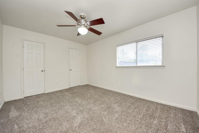 1802 Whispering Forest Drive, Houston, TX 77339