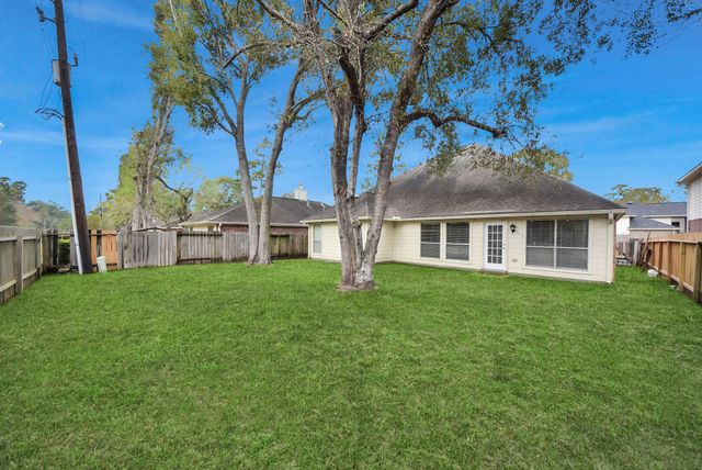 1802 Whispering Forest Drive, Houston, TX 77339